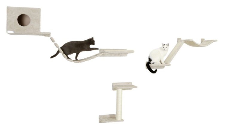 The Everest Wall Mounted Cat Kit