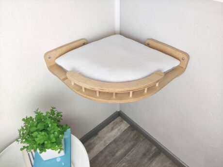 RSH – Cat Corner Shelf (Light)