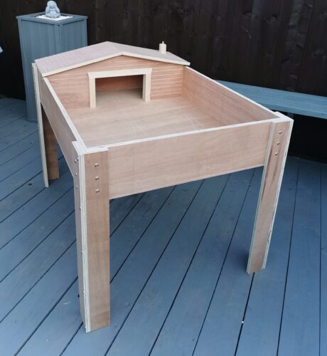 The Polymnia Tortoise Table