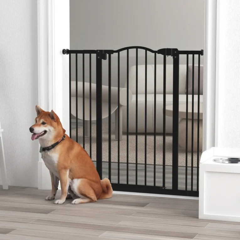 Pressure Fit Dog Gate Auto Close 74-100cm – Black Pressure Fit Dog Gate Auto Close 74-100cm – Black