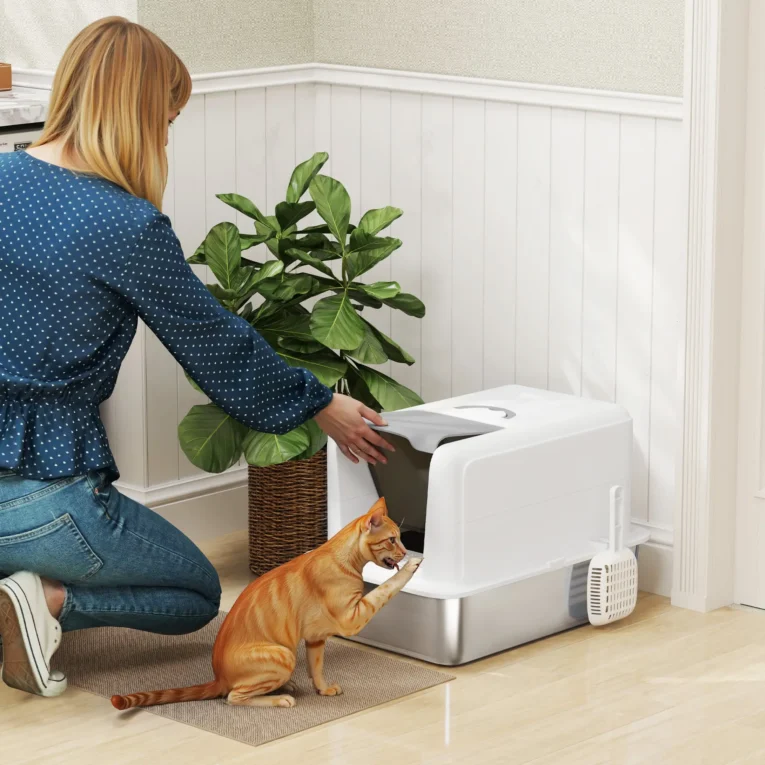 Covered Steel Cat Litter Box with Filters – White, 60.5cm Covered Steel Cat Litter Box with Filters – White, 60.5cm