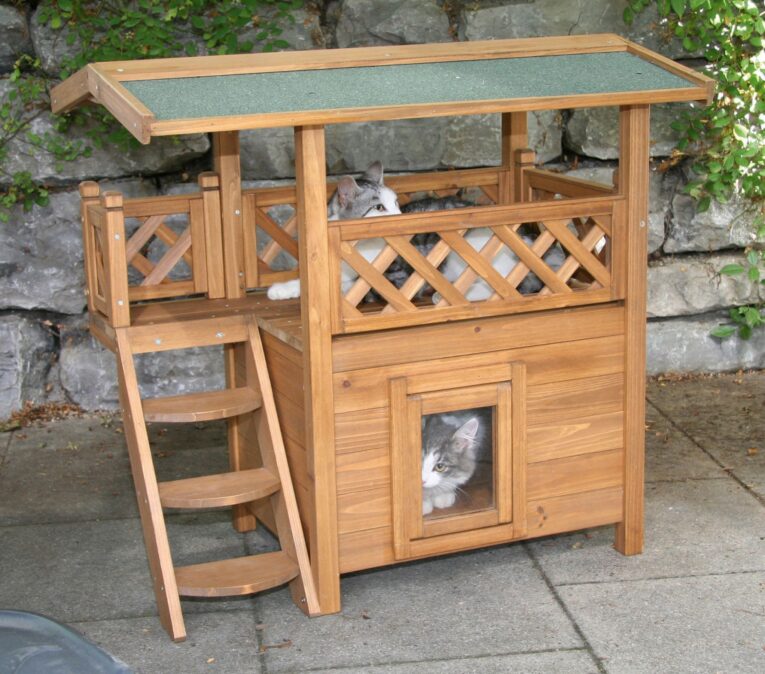 Kerbl Lodge Outdoor Cat House Kerbl Lodge Outdoor Cat House