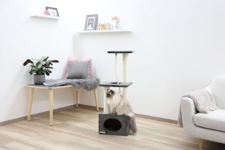 Kerbl Platin Pro Cat Tree &ndash; Anthracite, 106cm