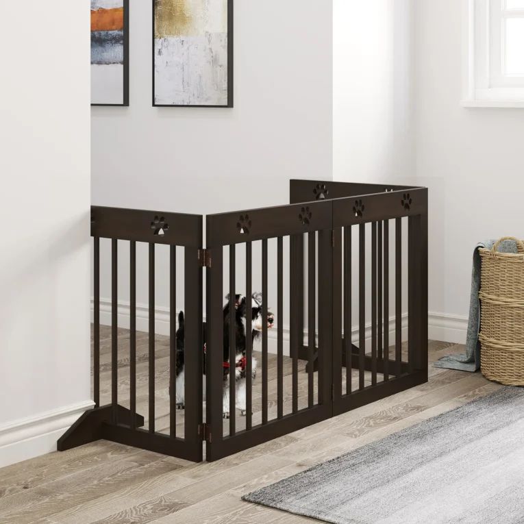 Four-Panel Freestanding Pine Dog Gate with Feet – Brown, 204cm