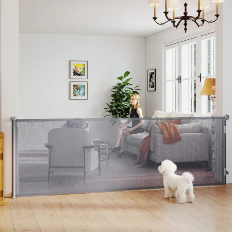 Wide Retractable Mesh Dog Gate &ndash; Grey, Extends to 300cm &ndash; detail 2