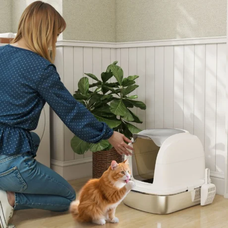 Enclosed Steel Cat Litter Box with Flip Lid – White, 52cm